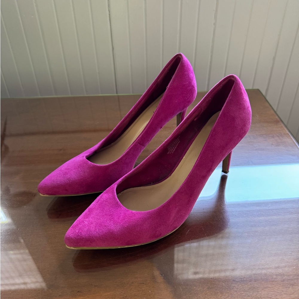 Pink Suede Pointed-Toe Heels